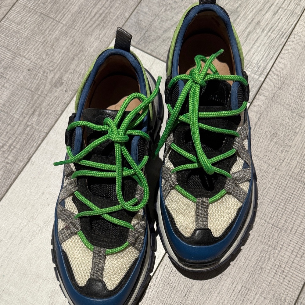 Chloe Athletic Shoes in Blue and Green